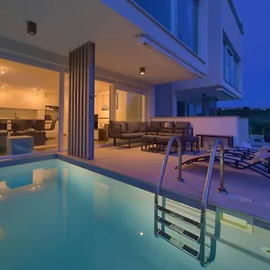  Apartament Solis Lacus Modern - Private Heated Pool - Smart Tv Sky X - Free Parking